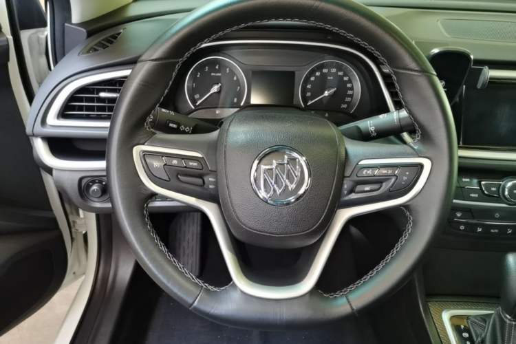 Used Buick GT 2019 18T Automatic Connected Elite Model China VI Standard Steering Wheel