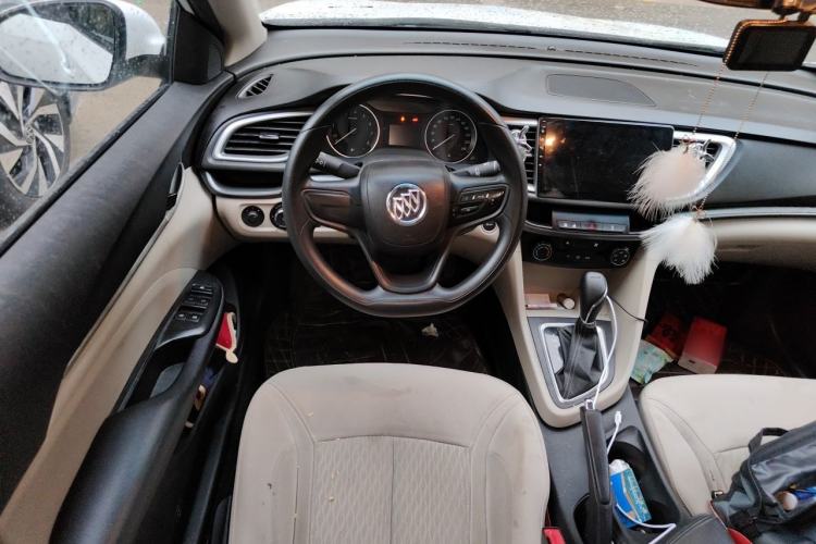 Used Buick GT 2019 15T Dual-Clutch Advanced Version China VI Standard Steering Wheel