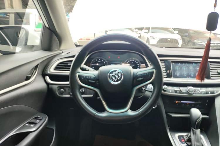Used Buick GT 2019 18T Automatic Connected Elite Model China VI Standard Steering Wheel