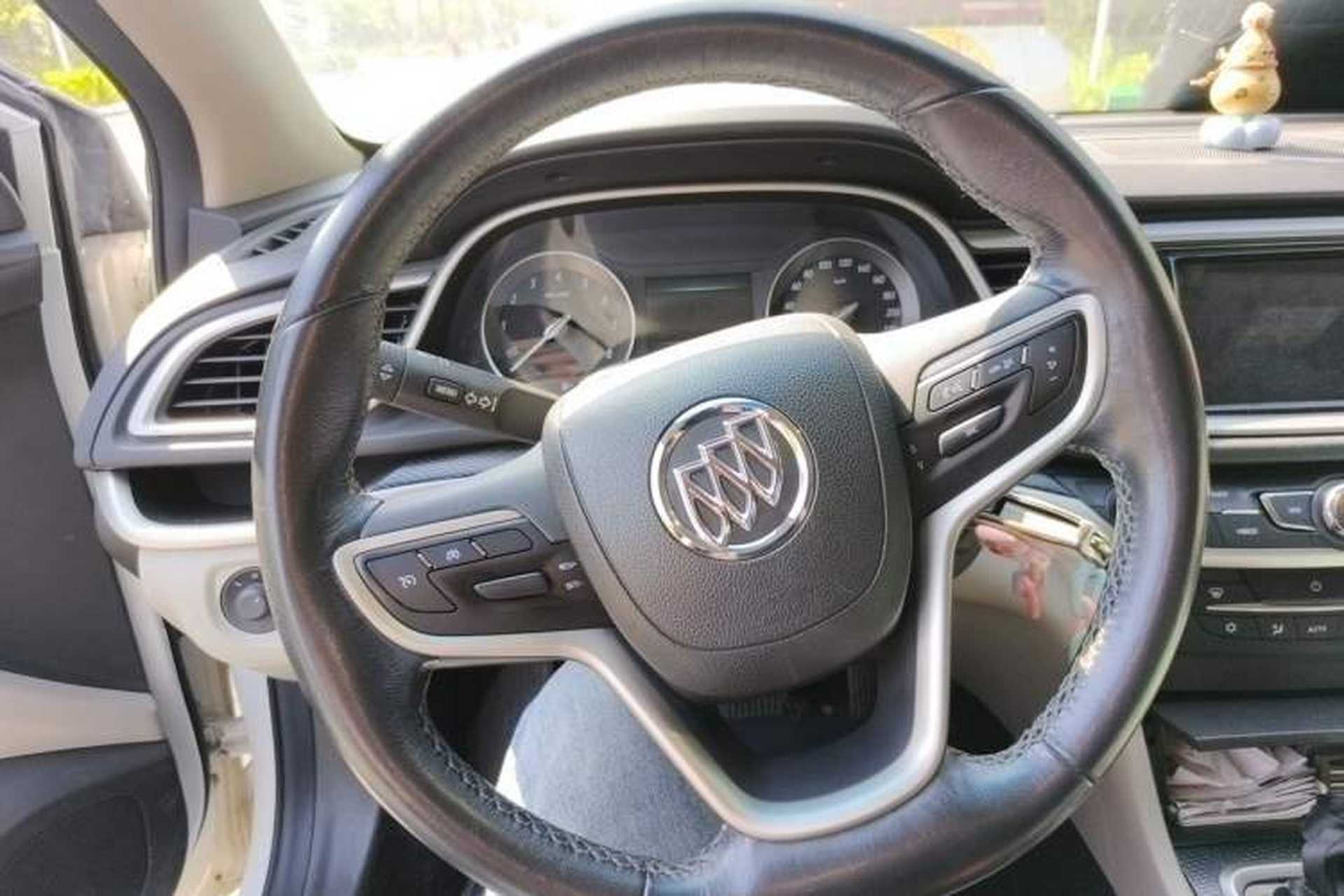 Used Buick GT 2019 15T Dual-Clutch Connected Elite Model China VI Steering Wheel
