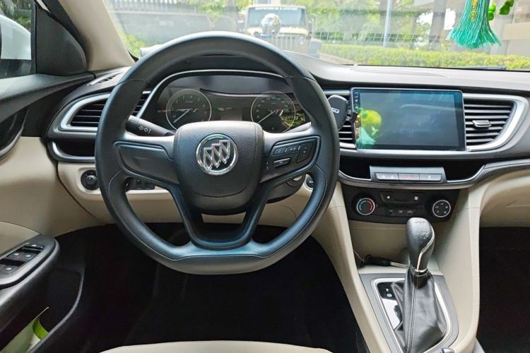 Used Buick GT 2019 15T Dual-Clutch Advanced Version China VI Standard Steering Wheel