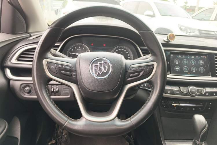 Used Buick GT 2019 18T Automatic Connected Elite Model China VI Standard Steering Wheel