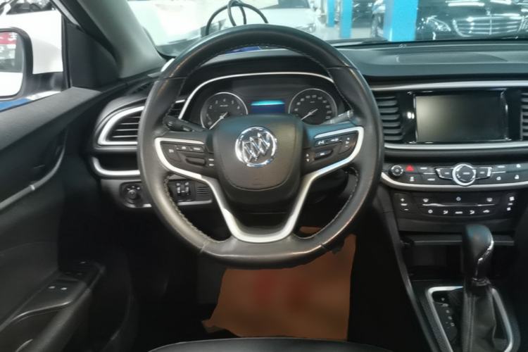 Used Buick GT 2019 18T Automatic Connected Elite Model China VI Standard Steering Wheel
