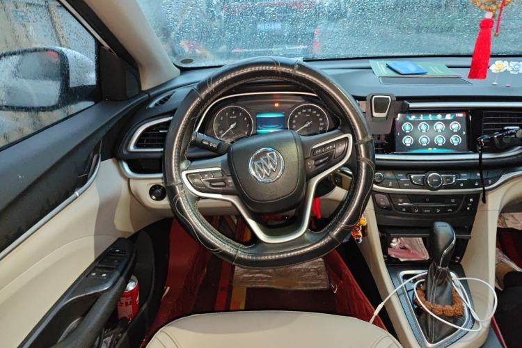Used Buick GT 2019 15T Dual-Clutch Connected Elite Model China VI Steering Wheel