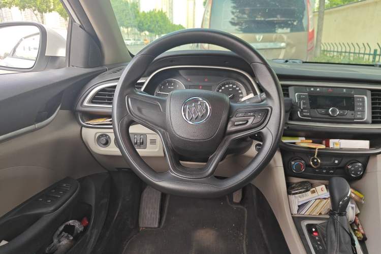 Used Buick GT 2019 15T Dual-Clutch Advanced Version China VI Standard Steering Wheel