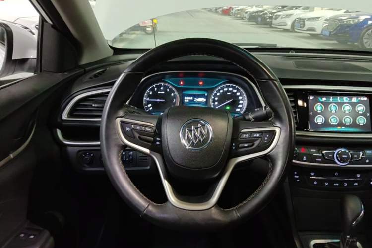 Used Buick GT 2019 18T Automatic Connected Elite Model China VI Standard Steering Wheel