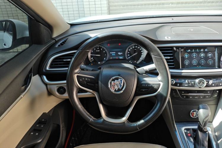 Used Buick GT 2019 15T Dual-Clutch Connected Elite Version China V Standard Steering Wheel