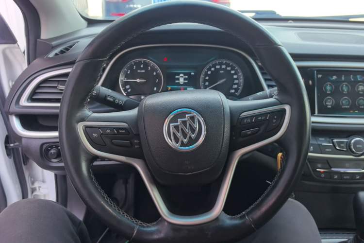 Used Buick GT 2019 18T Automatic Connected Elite Model China VI Standard Steering Wheel