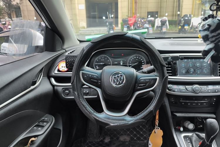 Used Buick GT 2019 18T Automatic Connected Elite Model China VI Standard Steering Wheel