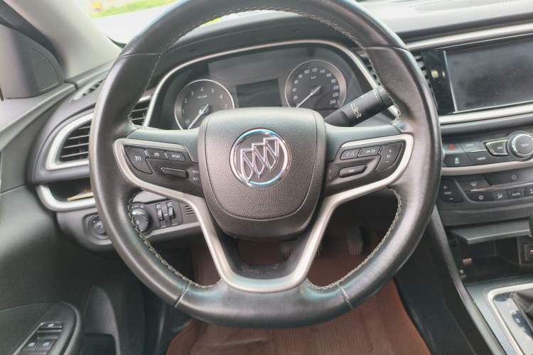 Used Buick GT 2019 18T Automatic Connected Elite Model China VI Standard Steering Wheel