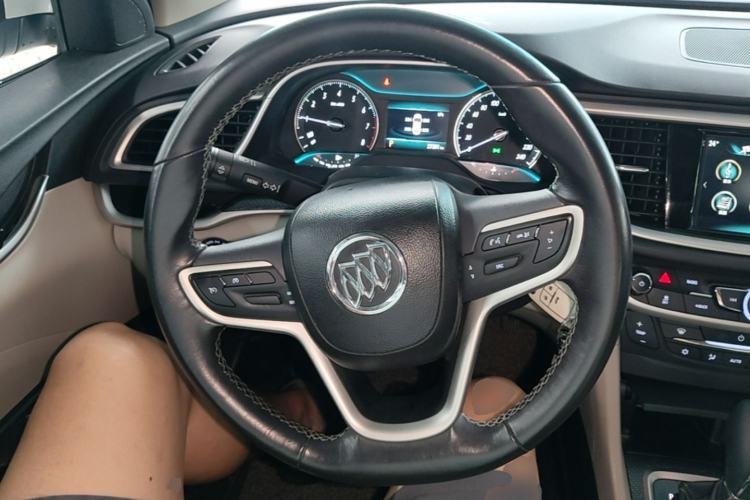 Used Buick GT 2019 15T Dual-Clutch Connected Elite Version China V Standard Steering Wheel