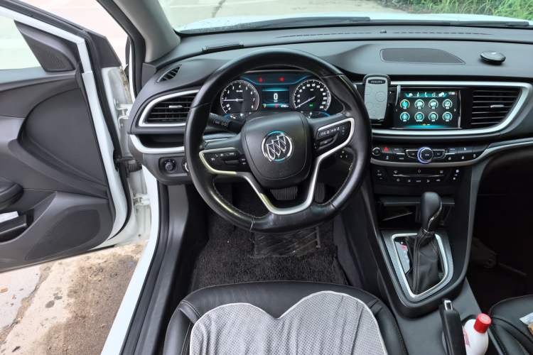 Used Buick GT 2019 18T Automatic Connected Elite Model China VI Standard Steering Wheel
