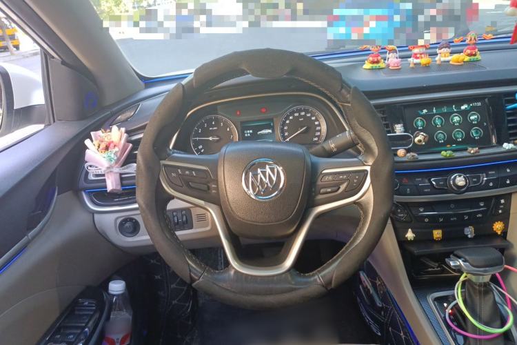Used Buick GT 2019 15T Dual-Clutch Connected Elite Model China VI Steering Wheel