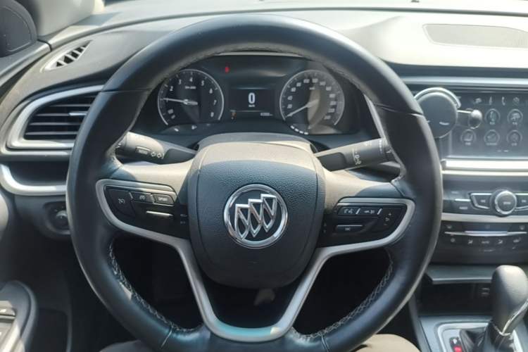 Used Buick GT 2019 18T Automatic Connected Elite Model China VI Standard Steering Wheel