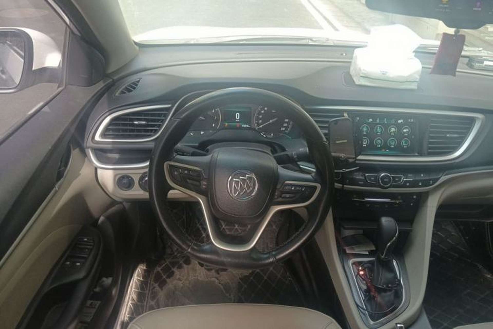 Used Buick GT 2019 15T Dual-Clutch Connected Elite Model China VI Steering Wheel