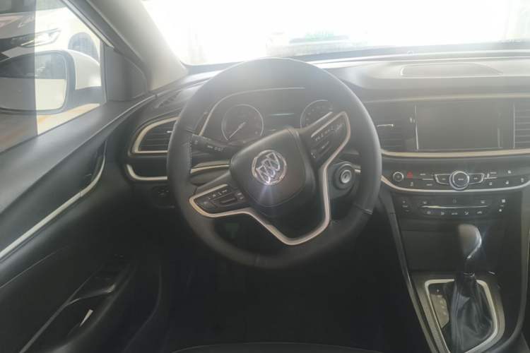 Used Buick GT 2019 18T Automatic Connected Elite Model China VI Standard Steering Wheel