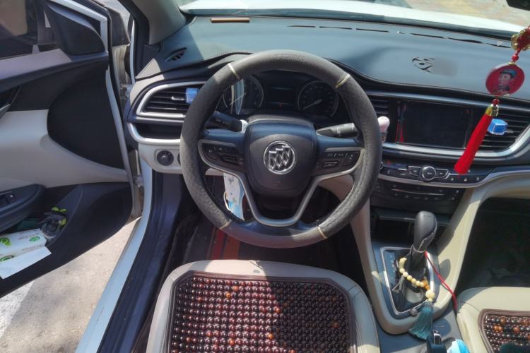 Used Buick GT 2019 15T Dual-Clutch Connected Elite Model China VI Steering Wheel