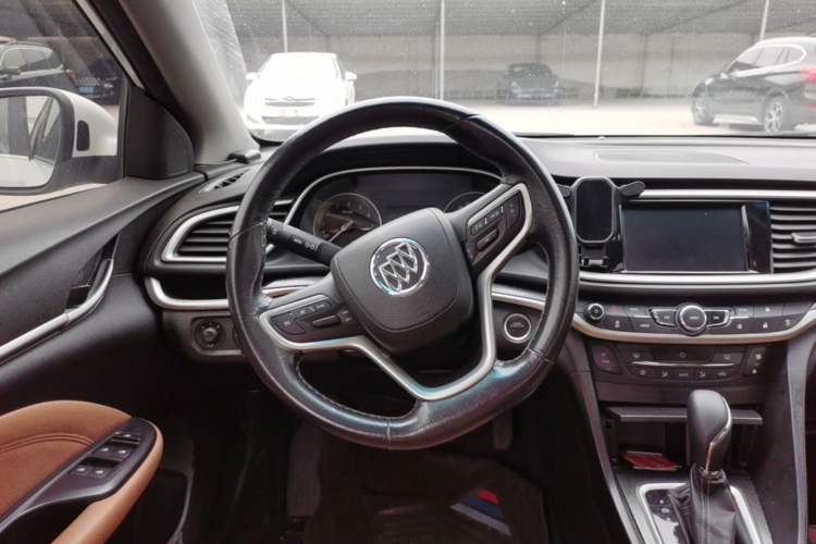 Used Buick GT 2019 18T Automatic Connected Flagship Version China VI Standard Steering Wheel