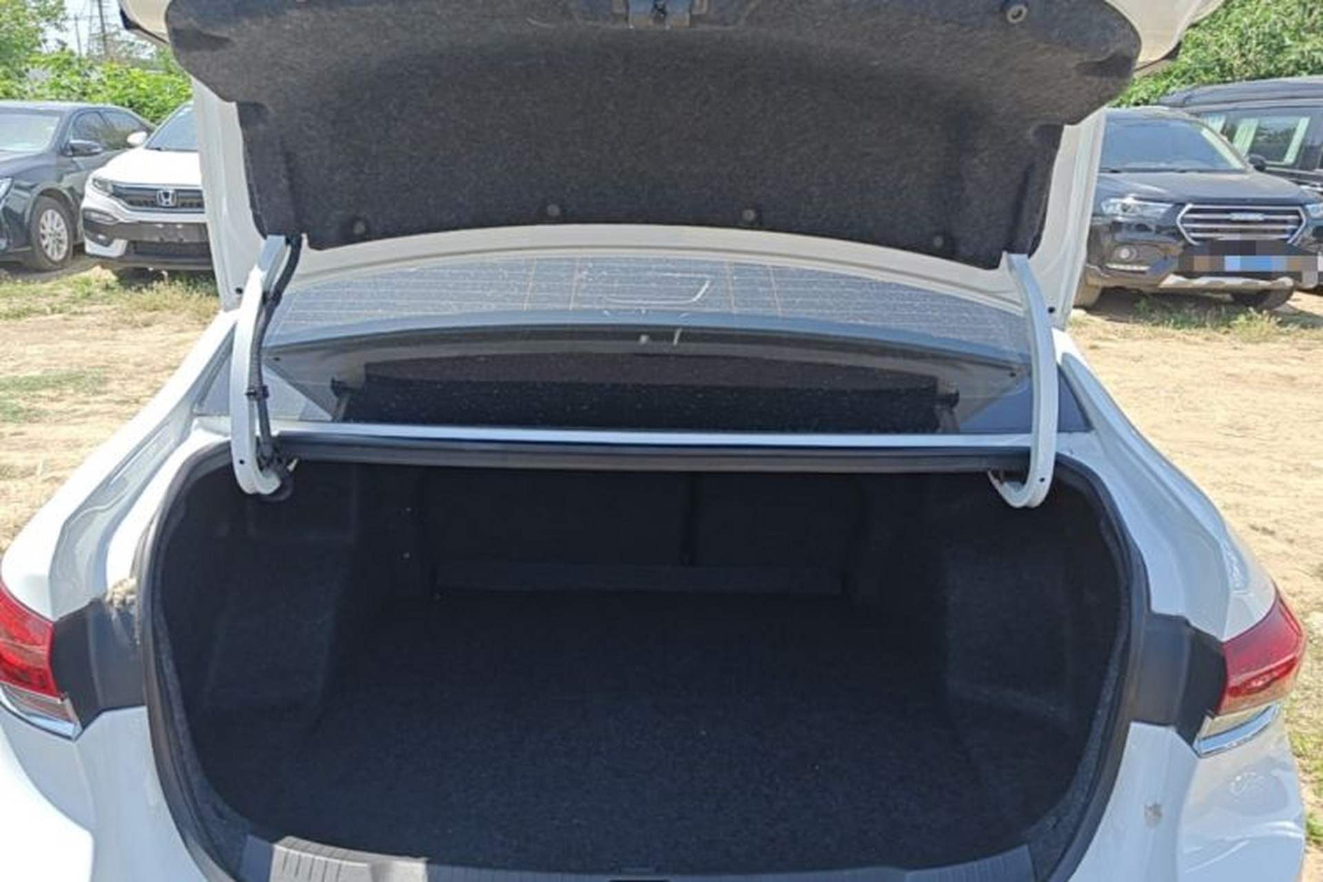 Used Buick GT 2019 18T Automatic Connected Elite Model China VI Standard Trunk