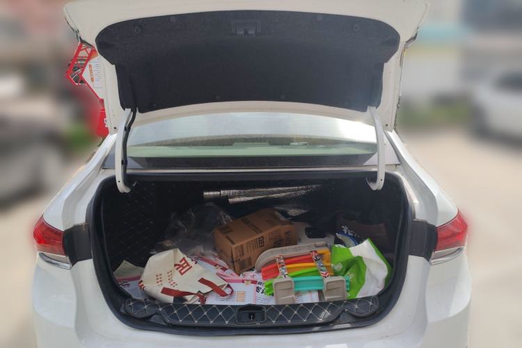 Used Buick GT 2019 15T Dual-Clutch Connected Elite Model China VI Trunk