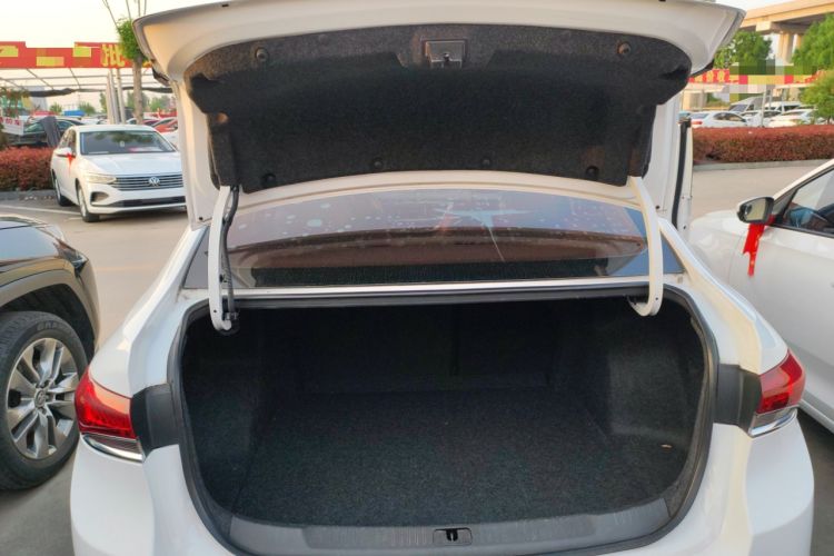 Used Buick GT 2019 18T Automatic Connected Elite Model China VI Standard Trunk