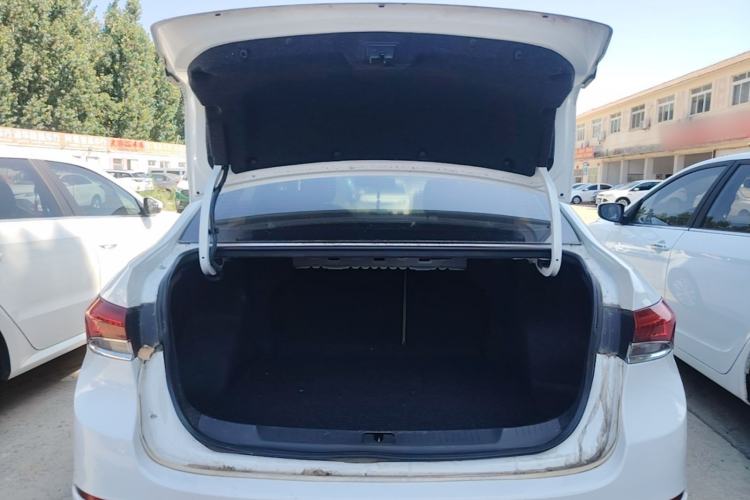 Used Buick GT 2019 15T Dual-Clutch Connected Elite Version China V Standard Trunk