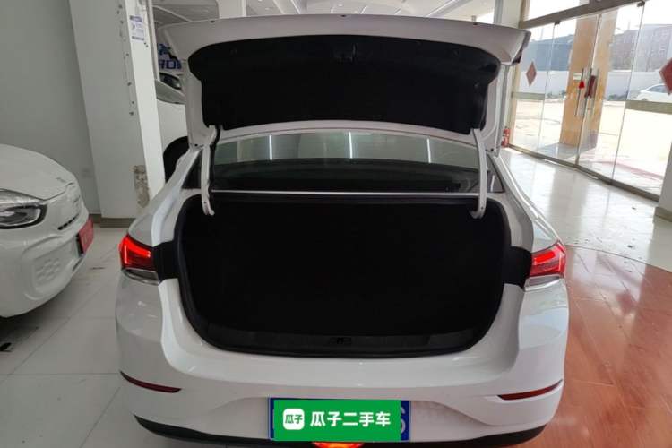 Used Buick GT 2019 18T Automatic Connected Elite Model China VI Standard Trunk