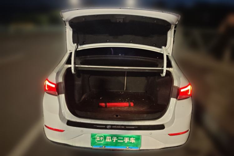 Used Buick GT 2019 15T Dual-Clutch Connected Elite Model China VI Trunk