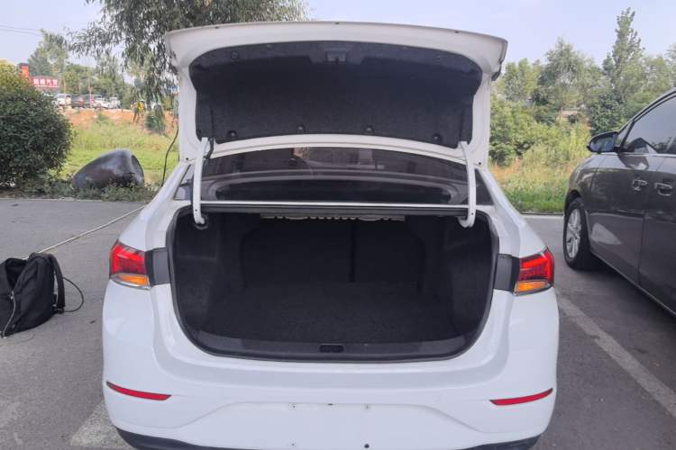 Used Buick GT 2019 18T Automatic Connected Elite Model China V Standard Trunk