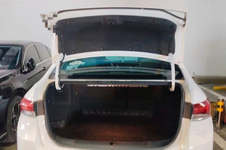 Used Buick GT 2019 18T Automatic Connected Elite Model China VI Standard Trunk