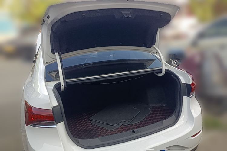 Used Buick GT 2019 18T Automatic Connected Elite Model China VI Standard Trunk