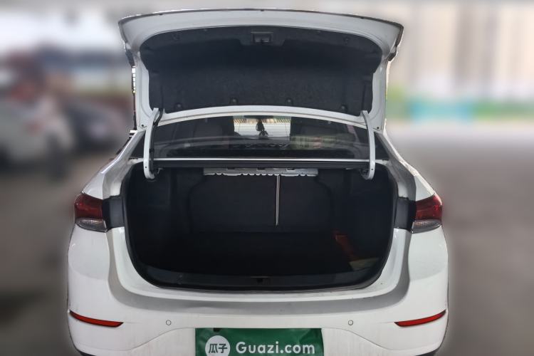 Used Buick GT 2019 15T Dual-Clutch Connected Elite Model China VI Trunk