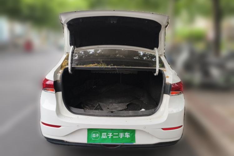 Used Buick GT 2019 15T Dual-Clutch Connected Elite Version China V Standard Trunk