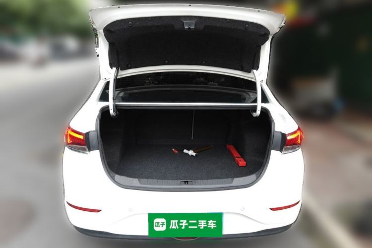 Used Buick GT 2019 15T Dual-Clutch Connected Elite Model China VI Trunk