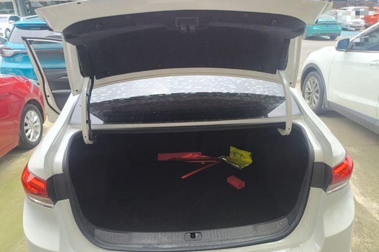 Used Buick GT 2019 18T Automatic Connected Elite Model China VI Standard Trunk