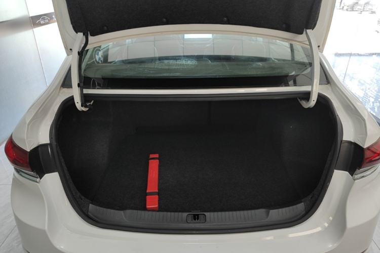 Used Buick GT 2019 18T Automatic Connected Elite Model China VI Standard Trunk