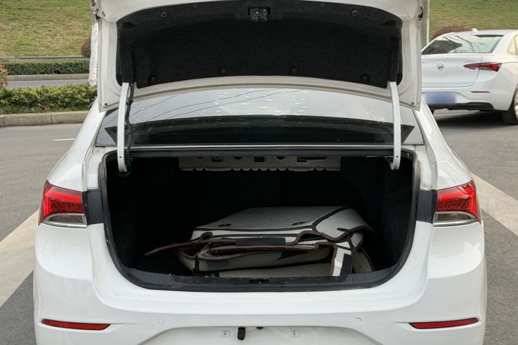 Used Buick GT 2019 18T Automatic Connected Elite Model China VI Standard Trunk