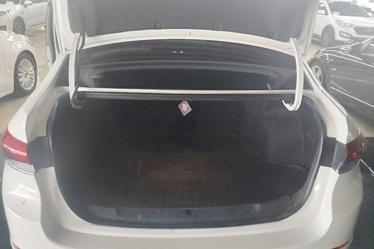 Used Buick GT 2019 18T Automatic Connected Elite Model China V Standard Trunk