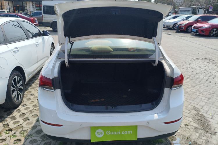 Used Buick GT 2019 18T Automatic Connected Elite Model China VI Standard Trunk