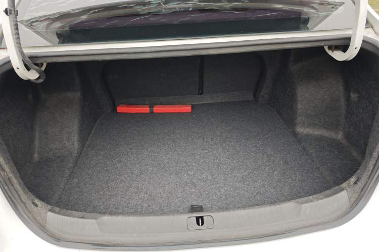 Used Buick GT 2019 18T Automatic Connected Elite Model China V Standard Trunk