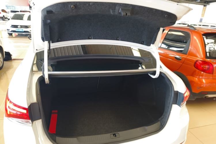 Used Buick GT 2019 15T Dual-Clutch Connected Elite Model China VI Trunk