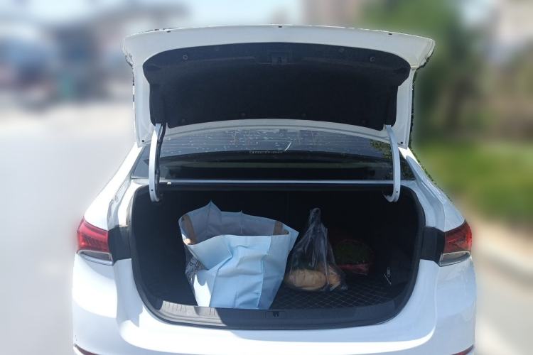Used Buick GT 2019 15T Dual-Clutch Connected Elite Model China VI Trunk