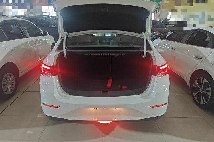 Used Buick GT 2019 15T Dual-Clutch Connected Elite Model China VI Trunk