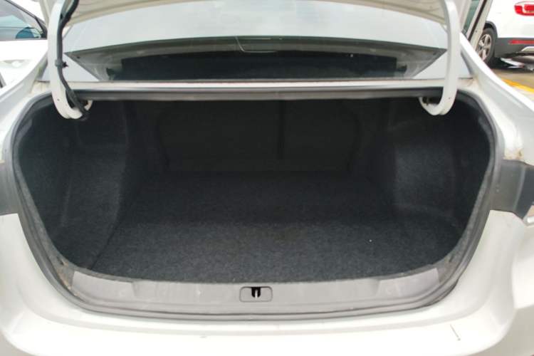 Used Buick GT 2019 18T Automatic Connected Elite Model China VI Standard Trunk