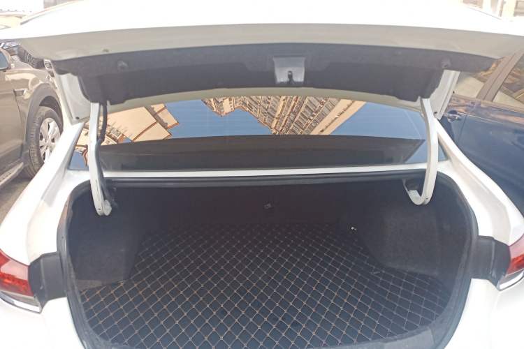 Used Buick GT 2019 18T Automatic Connected Elite Model China V Standard Trunk