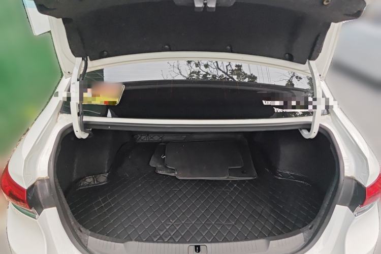 Used Buick GT 2019 18T Automatic Connected Elite Model China VI Standard Trunk