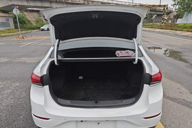 Used Buick GT 2019 15T Dual-Clutch Advanced Version China VI Standard Trunk