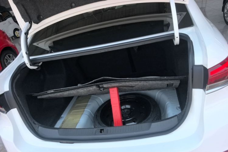 Used Buick GT 2019 18T Automatic Connected Elite Model China VI Standard Trunk