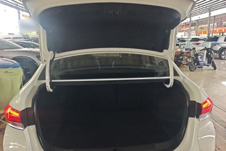 Used Buick GT 2019 18T Automatic Connected Elite Model China VI Standard Trunk