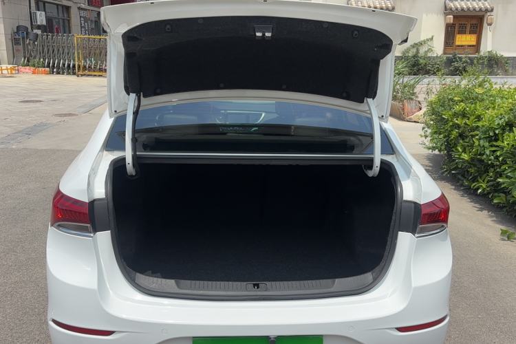 Used Buick GT 2019 18T Automatic Connected Elite Model China VI Standard Trunk